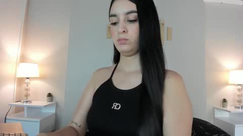 Snapshot of natachadiaz_ chatting on 11.24.25 Natacha Diaz online show from 11.24.25