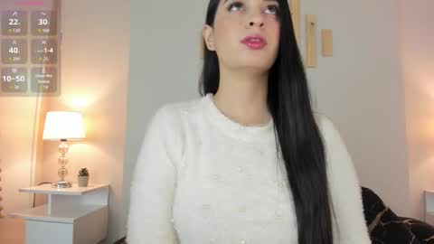 Snapshot of natachadiaz_ chatting on 12.05.25 Natacha Diaz online show from 12.05.25