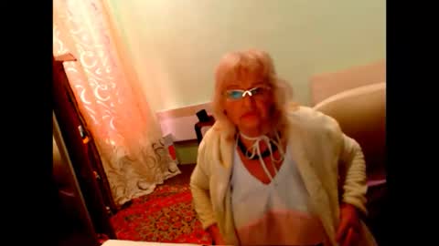 natali online show from 10.22.25