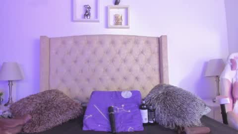 Snapshot of natalia_collinslim chatting on 01.05.25 Natalia online show from 01.05.25