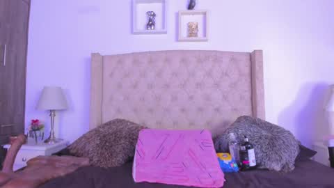 Snapshot of natalia_collinslim chatting on 01.08.25 Natalia online show from 01.08.25