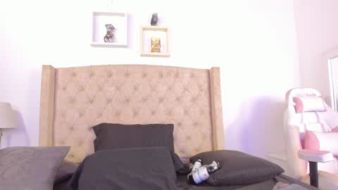 Snapshot of natalia_collinslim chatting on 02.08.25 Natalia online show from 02.08.25