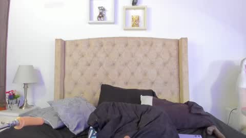 Snapshot of natalia_collinslim chatting on 02.16.25 Natalia online show from 02.16.25