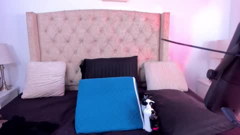 Snapshot of natalia_collinslim chatting on 09.13.25 Natalia online show from 09.13.25