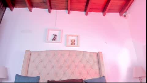 Snapshot of natalia_collinslim chatting on 10.15.25 Natalia online show from 10.15.25