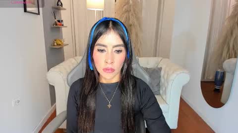 Natalia Leon online show from 01.07.26