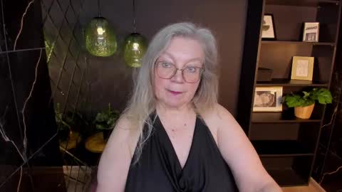 Snapshot of natalicloud chatting on 05.16.26 NataliCloud online show from 05.16.26