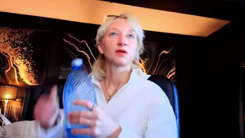 Natalie online show from 05.25.26