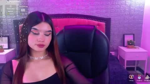 Snapshot of natalie_loffreda chatting on 11.07.25 natalie online show from 11.07.25