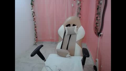 natalielabellex1 online show from 10.04.25