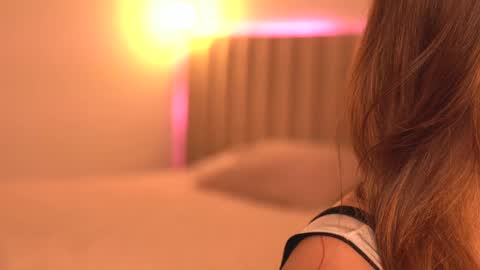 Snapshot of nataly_05 chatting on 01.09.25 anatalybee online show from 01.09.25