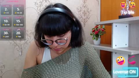 N A T A L Y online show from 12.17.24