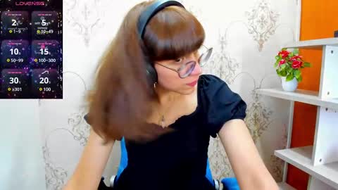 N A T A L Y online show from 02.25.25