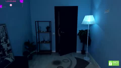 Snapshot of nataly_hello chatting on 11.06.25 Natalie online show from 11.06.25