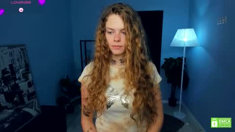 Snapshot of nataly_hello chatting on 11.10.25 Natalie online show from 11.10.25