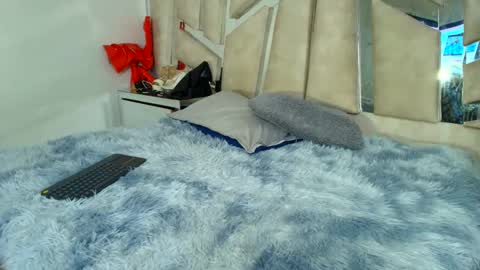 Natalye foster online show from 11.10.25