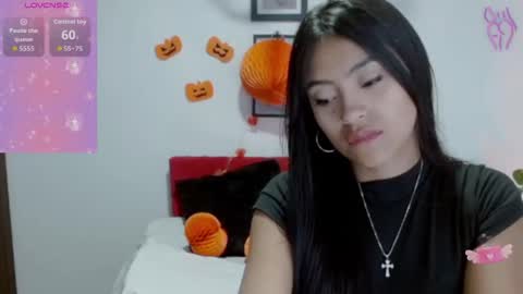 Nataly Escobar online show from 10.10.25