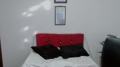 Nataly Escobar online show from 01.19.26