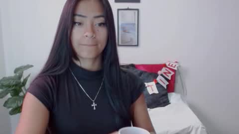 Nataly Escobar online show from 02.04.26