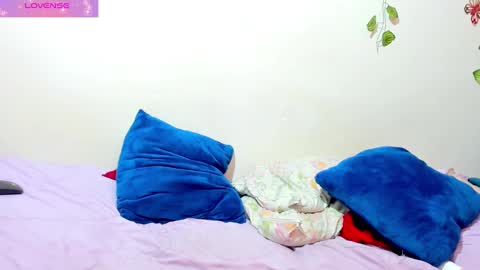 Snapshot of natalystevens chatting on 12.23.24 natalystevens online show from 12.23.24