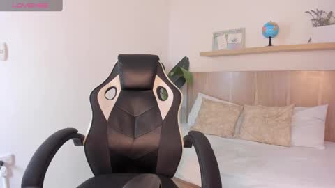 Snapshot of natasha_420 chatting on 12.28.24 N A T A S H A online show from 12.28.24