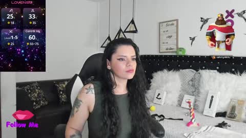 Snapshot of natasha__logan chatting on 12.15.24 Natasha online show from 12.15.24