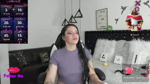 Snapshot of natasha__logan chatting on 12.27.24 Natasha online show from 12.27.24