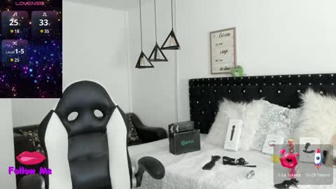 Snapshot of natasha__logan chatting on 01.19.25 Natasha online show from 01.19.25