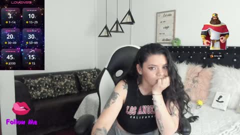 Snapshot of natasha__logan chatting on 02.08.25 Natasha online show from 02.08.25
