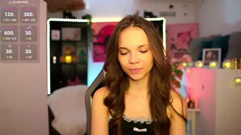 Snapshot of natasha__malkova chatting on 12.18.24 natasha__malkova online show from 12.18.24