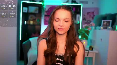 Snapshot of natasha__malkova chatting on 01.31.25 natasha__malkova online show from 01.31.25