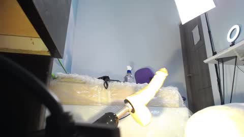 Natasha Bernett online show from 02.22.25