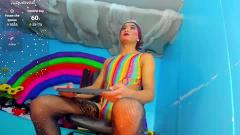 Snapshot of natasha_clifford chatting on 11.18.25 natasha_clifford online show from 11.18.25