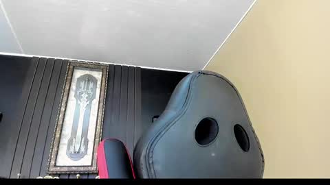 Snapshot of natasha_clifford chatting on 11.28.25 natasha_clifford online show from 11.28.25