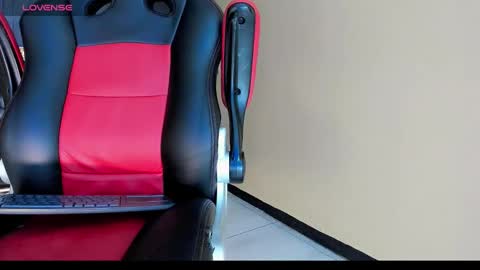 Snapshot of natasha_clifford chatting on 12.02.25 natasha_clifford online show from 12.02.25