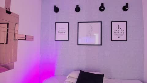 Snapshot of natasha_harpper chatting on 01.17.25 Natasha online show from 01.17.25