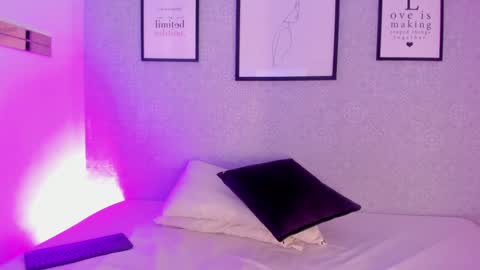 Snapshot of natasha_harpper chatting on 01.23.25 Natasha online show from 01.23.25