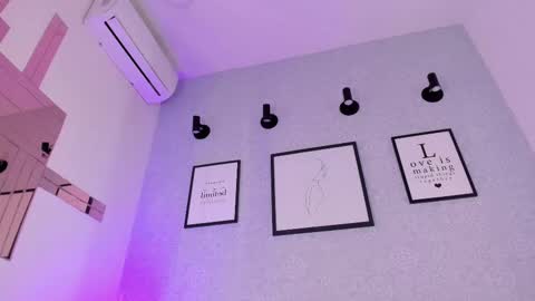 Snapshot of natasha_harpper chatting on 02.15.25 Natasha online show from 02.15.25