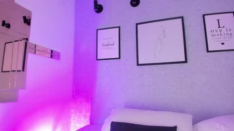 Snapshot of natasha_harpper chatting on 02.23.25 Natasha online show from 02.23.25