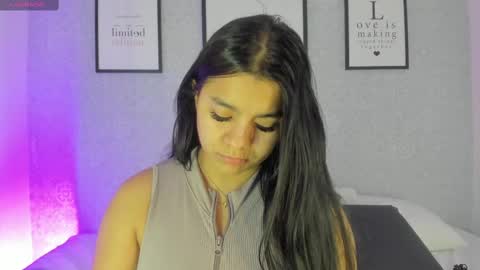 Snapshot of natasha_harpper chatting on 02.25.25 Natasha online show from 02.25.25