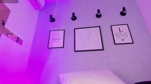 Snapshot of natasha_harpper chatting on 03.10.25 Natasha online show from 03.10.25