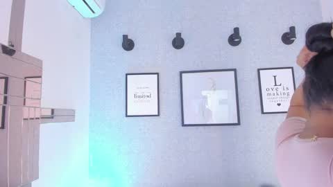 Snapshot of natasha_harpper chatting on 10.01.25 Natasha online show from 10.01.25