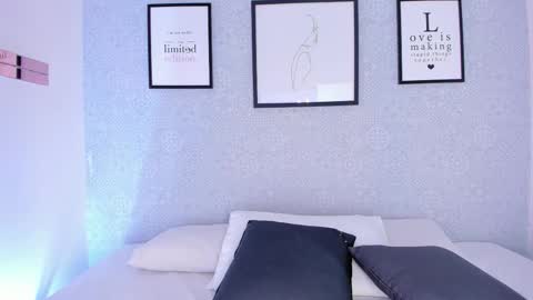 Snapshot of natasha_harpper chatting on 10.13.25 Natasha online show from 10.13.25