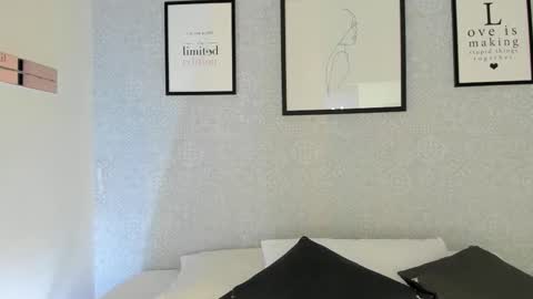 Snapshot of natasha_harpper chatting on 10.16.25 Natasha online show from 10.16.25