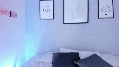 Snapshot of natasha_harpper chatting on 10.22.25 Natasha online show from 10.22.25