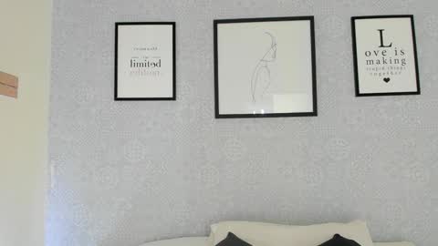 Snapshot of natasha_harpper chatting on 10.23.25 Natasha online show from 10.23.25