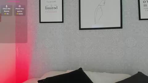 Snapshot of natasha_harpper chatting on 10.29.25 Natasha online show from 10.29.25