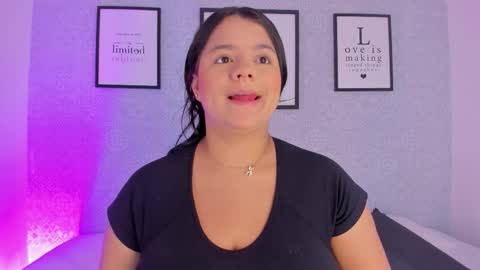 Snapshot of natasha_harpper chatting on 11.04.25 Natasha online show from 11.04.25