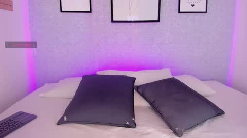 Snapshot of natasha_harpper chatting on 11.18.25 Natasha online show from 11.18.25