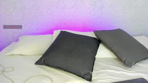 Snapshot of natasha_harpper chatting on 11.25.25 Natasha online show from 11.25.25